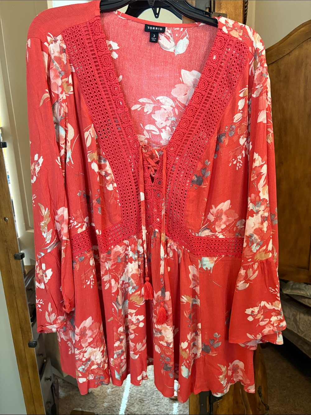 torrid Coral Red Floral Lace-Up Peasant Tunic
